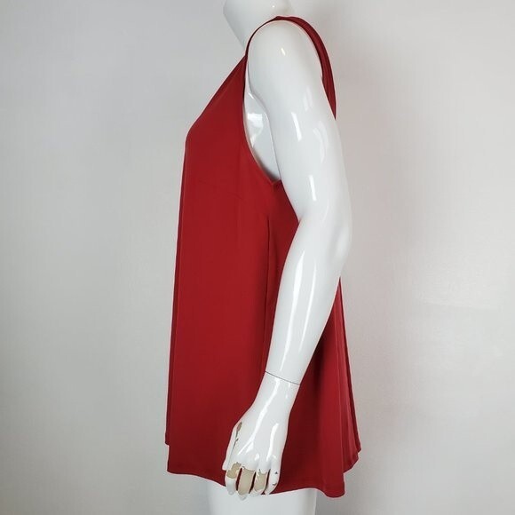 Torrid Red V-Neck Tank - Picture 4 of 8